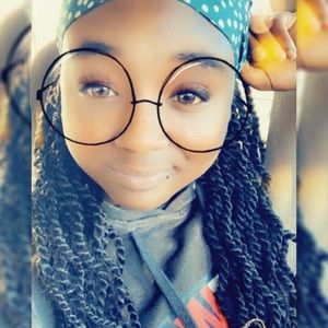 Meet your Posher, Shanesha